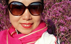 迈开腿让学长尝尝你的草莓汁